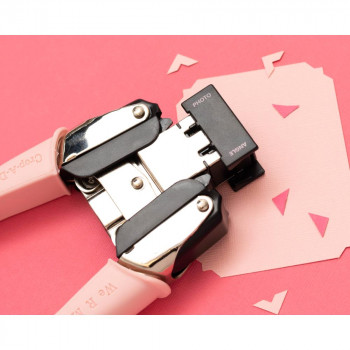 Заокруглювач кутів We R Memory Keepers Crop-A-Dile Retro Corner Chomper Tool Angle & Photo