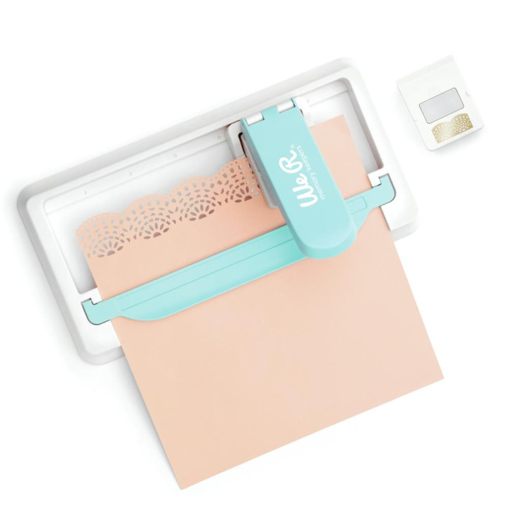 Бордюрний дирокол We R Memory Keepers Edge Alignment Guide W/Mosaic Border